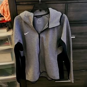 Ladies Nike hooded zip jacket size large